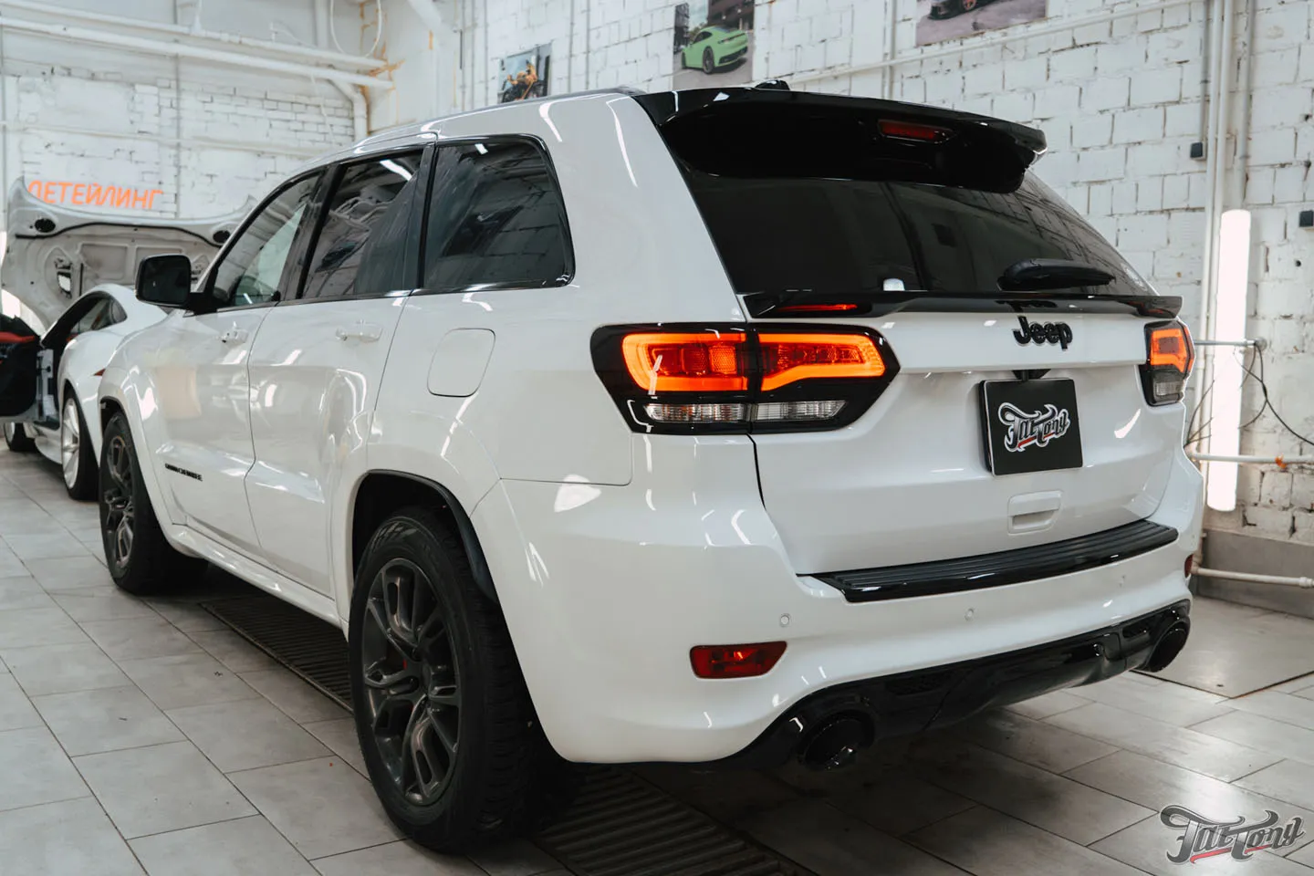 Полировка кузова Jeep Grand Cherokee SRT